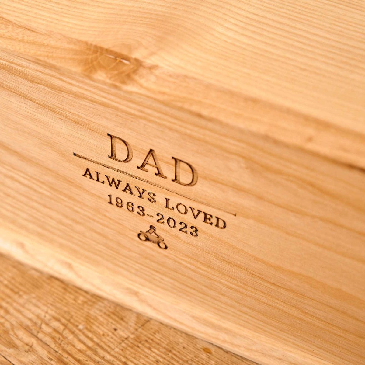 Detailed view of personalised ash wood urn with engraving for human ashes – custom ashes urn