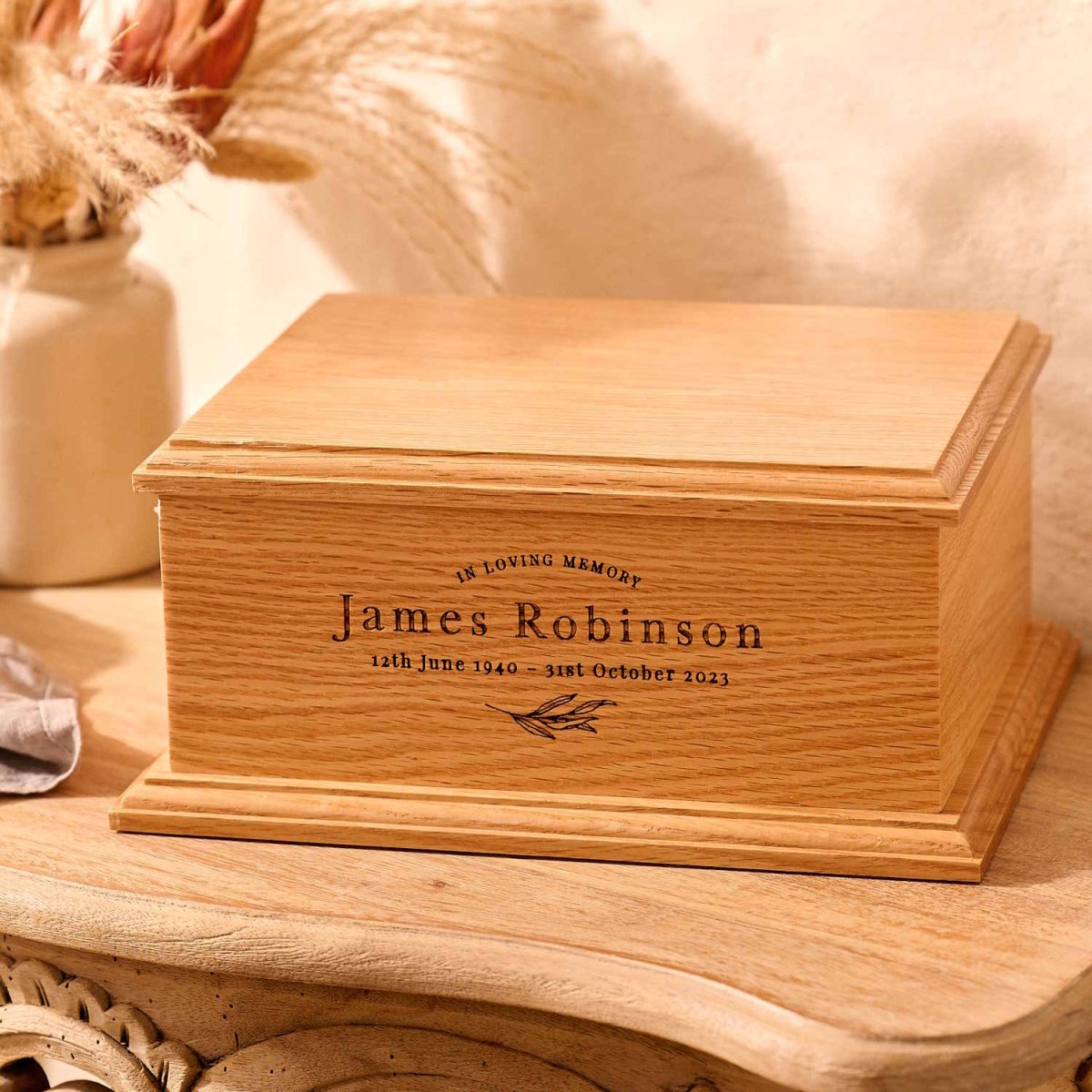 Personalised oak wood cremation urn – handcrafted solid wood memorial urn for ashes