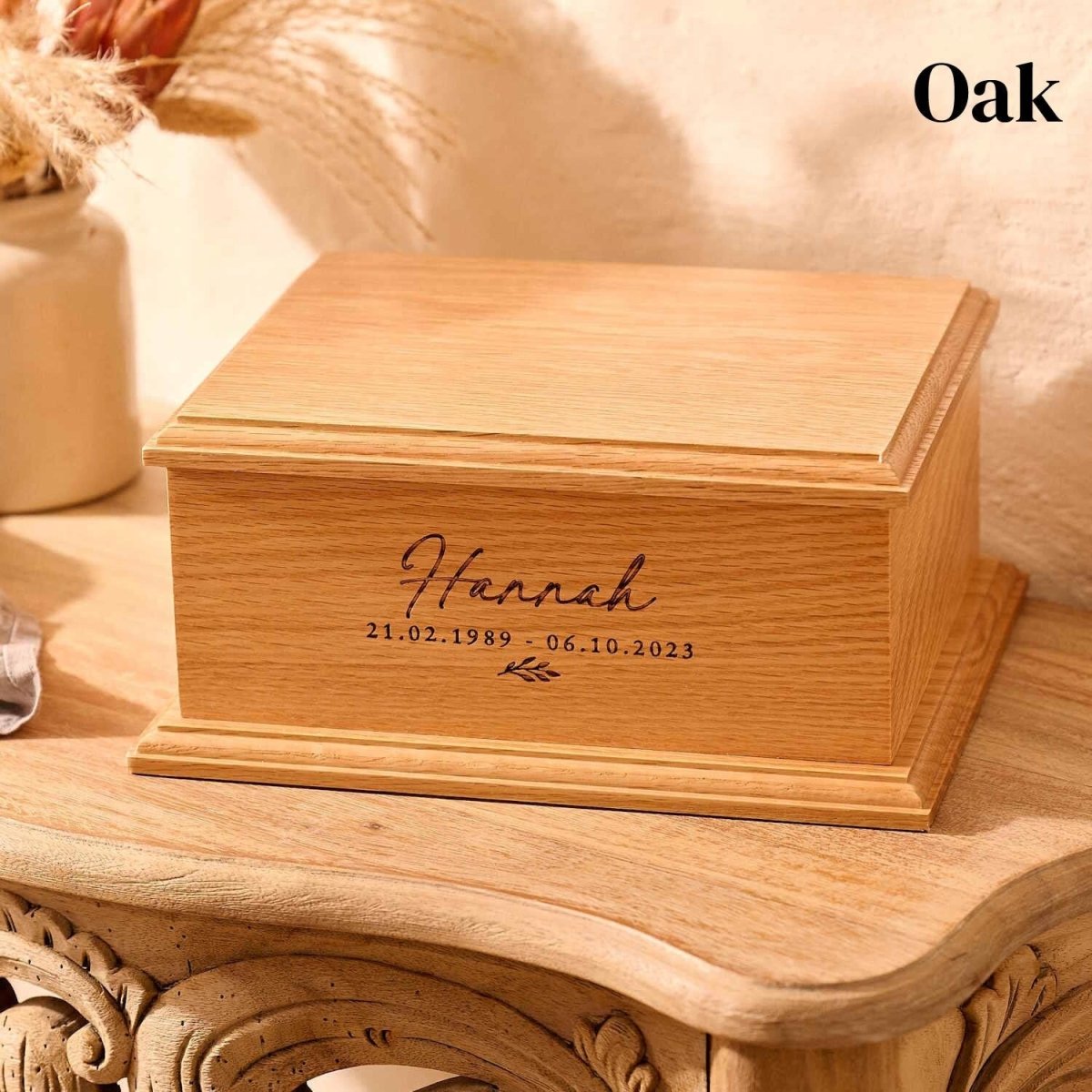 Personalised oak wood cremation urn with floral engraving for women – handcrafted memorial urn for ashes