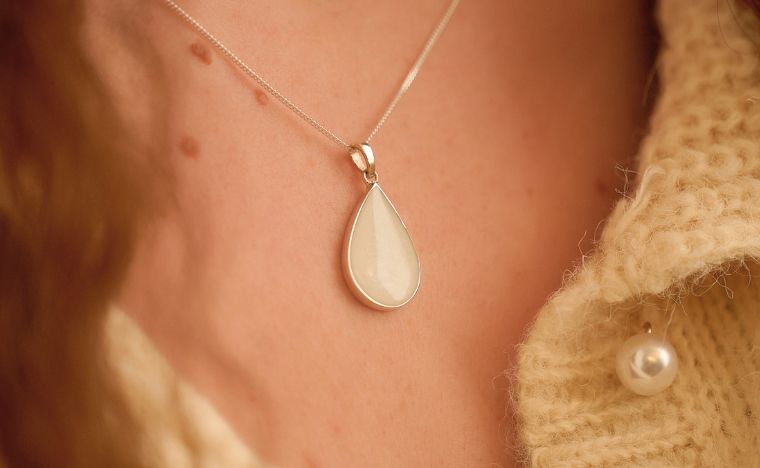 Cremation Jewellery with Ashes - The Process - Thicket Memorials