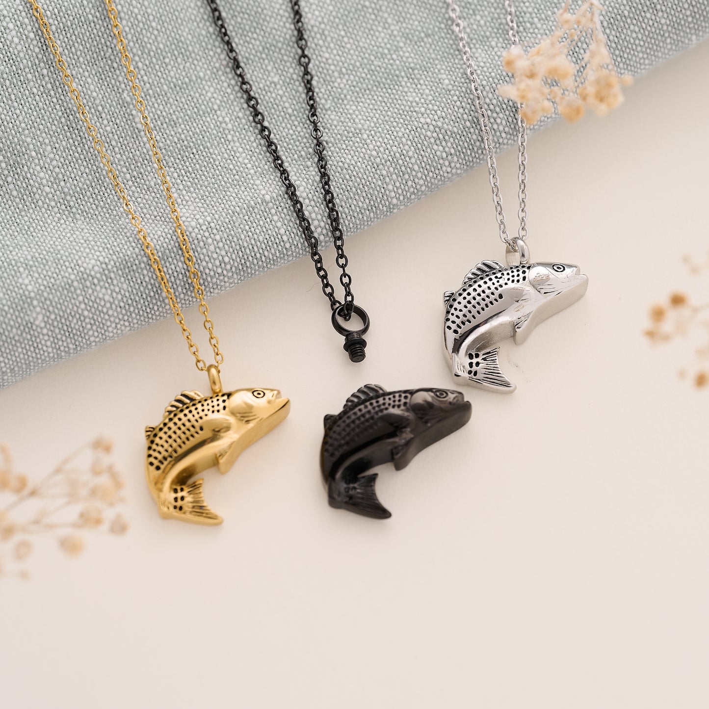 An Ashes Necklace with Fish Symbol 