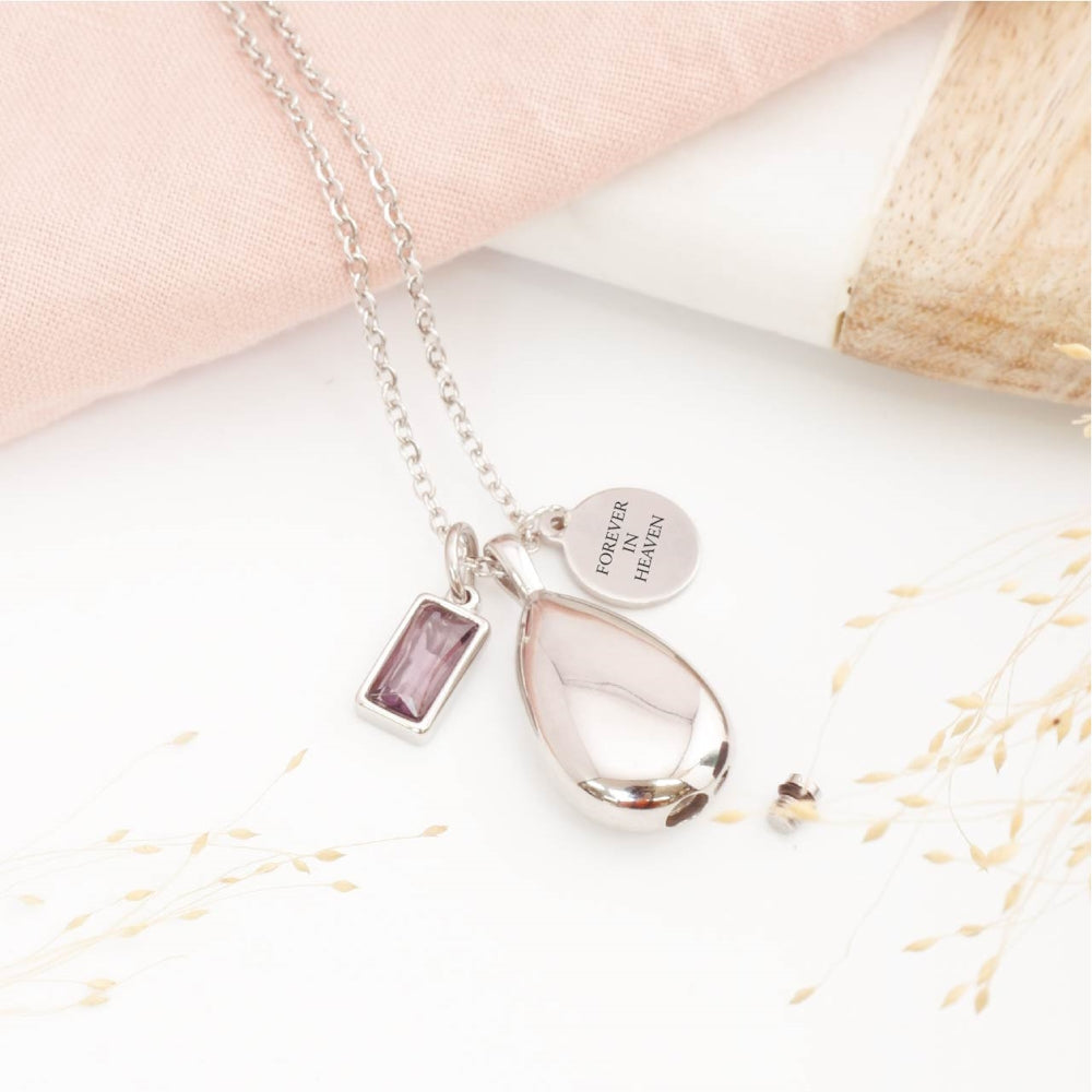 Close-up of teardrop cremation pendant – detailed view of memorial jewellery for stillborn loss or Mother's Day remembrance