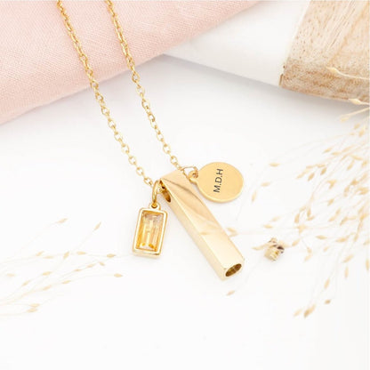 Close-up of minimalist bar cremation pendant – detailed view of modern memorial jewellery for stillborn loss or Mother's Day remembrance