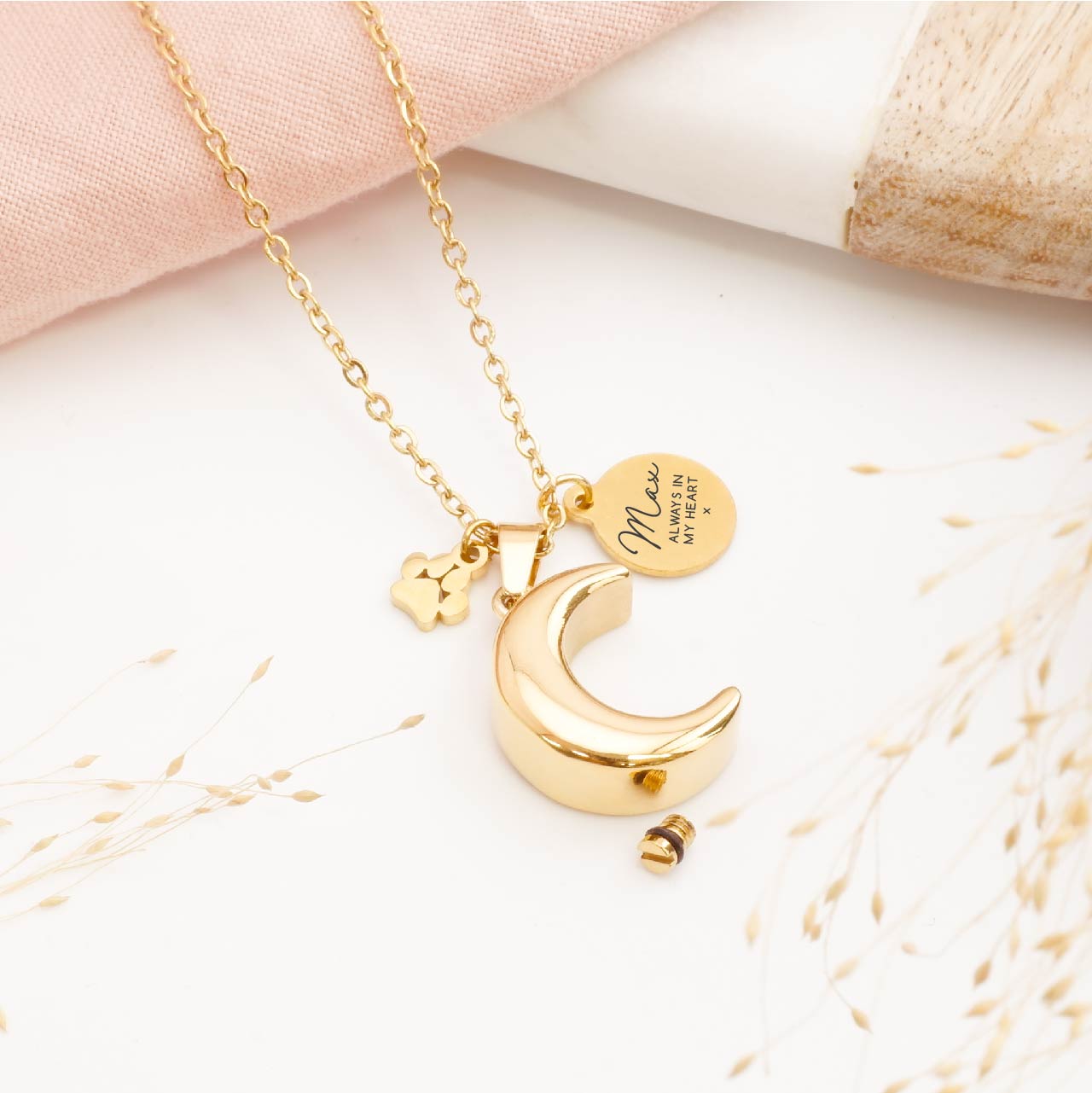 Personalised moon pet memorial pendant with engraved tag – meaningful remembrance necklace for loss of a beloved pet