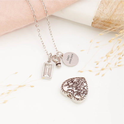 Close-up of Tree of Life ashes necklace – detailed view of memorial pendant for grieving parents